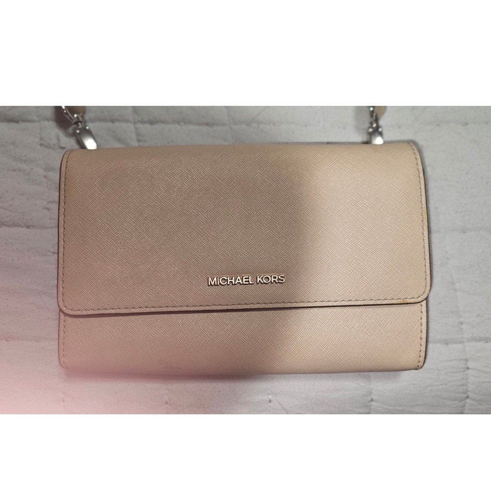 Michael Kors Beige Saffiano Leather Crossbody Wallet Bag with Removable Pouch - Picture 2 of 12